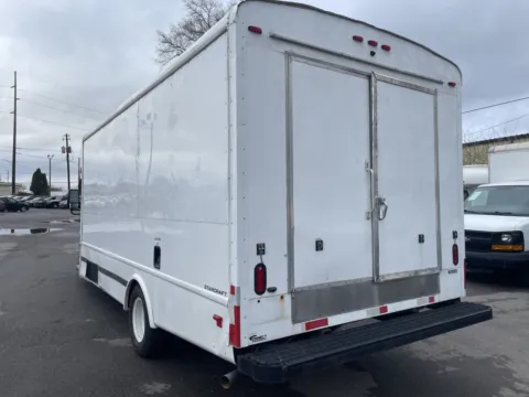 Photos of 2019 Ford E-Series E-450 SD for sale in Indianapolis, IN at F1rst Motors