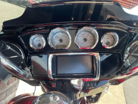 Another view of 2016 Harley-Davidson Street Glide Special for sale in Indianapolis, IN at F1rst Motors