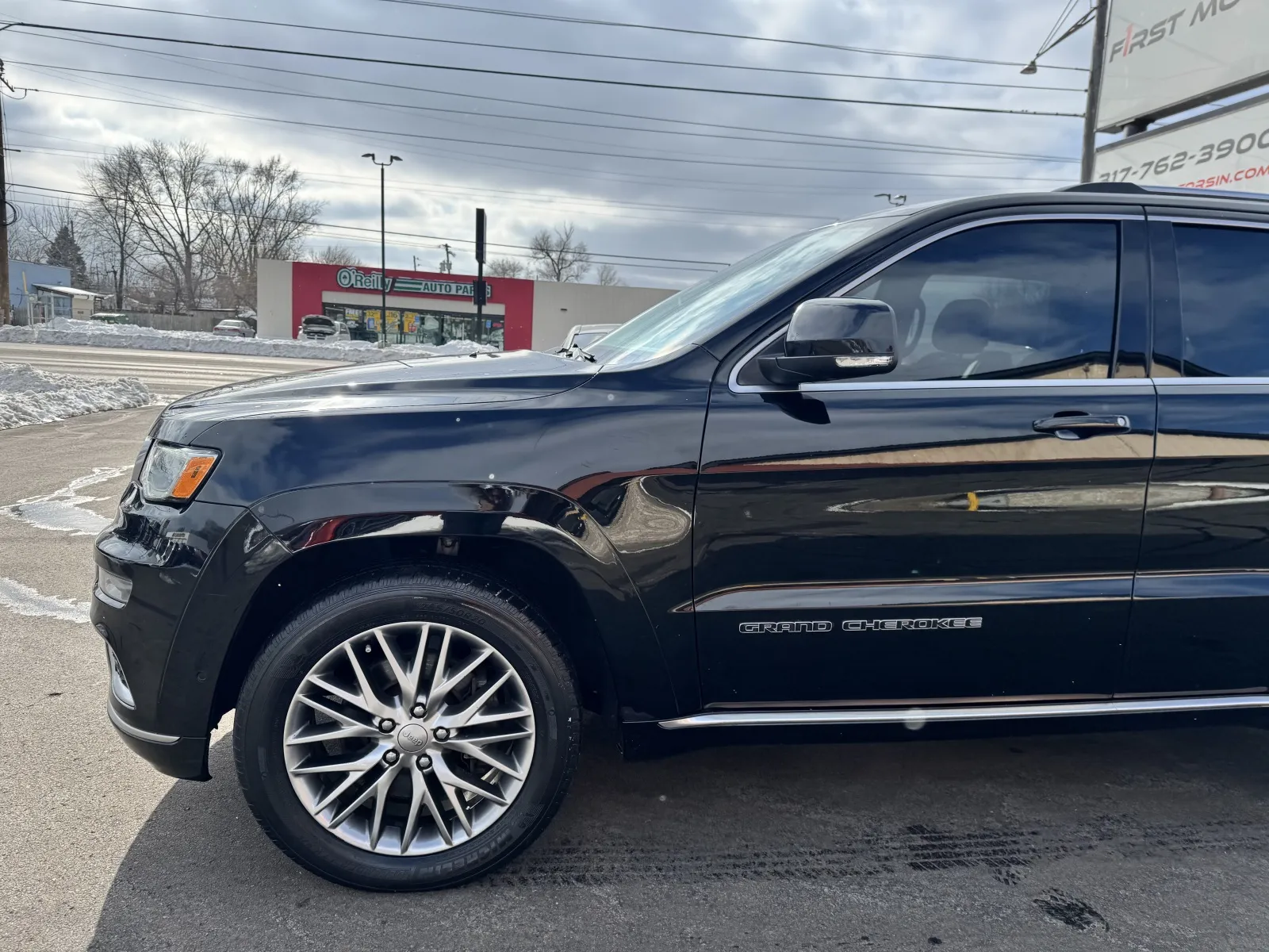 Photos of 2017 Jeep Grand Cherokee Summit for sale in Indianapolis, IN at F1rst Motors