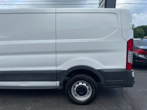 More photos of 2017 Ford Transit-150 at F1rst Motors, IN