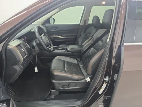 Another view of 2022 Nissan Pathfinder Platinum for sale in Indianapolis, IN at F1rst Motors