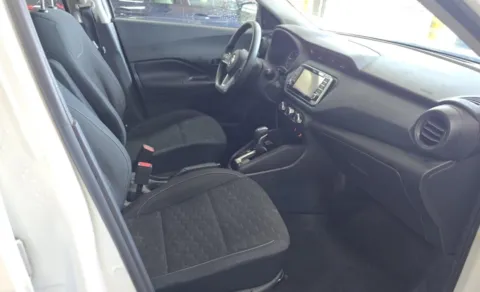 More photos of 2021 Nissan Kicks S at F1rst Motors, IN