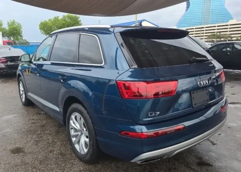 Photos of 2019 Audi Q7 45 Premium Plus for sale in Indianapolis, IN at F1rst Motors