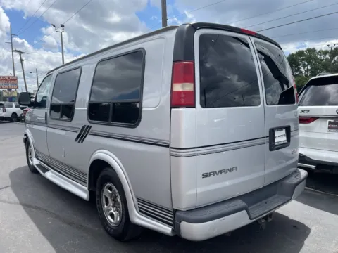 More photos of 2004 GMC Savana G1500 Upfitter at F1rst Motors, IN
