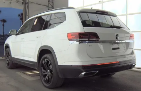 More photos of 2022 Volkswagen Atlas 2.0T SE w/Technology at F1rst Motors, IN