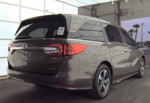 Photos of 2018 Honda Odyssey Touring for sale in Indianapolis, IN at F1rst Motors