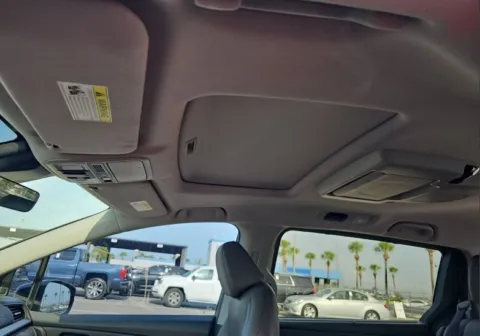 More photos of 2018 Honda Odyssey Touring at F1rst Motors, IN