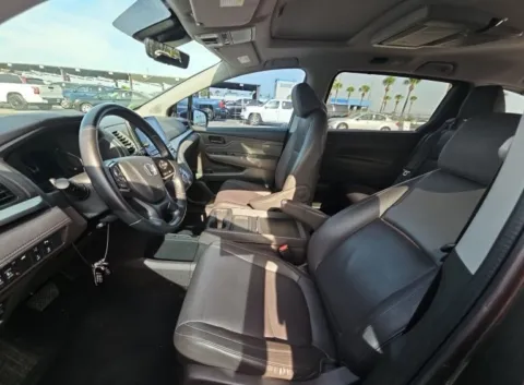More photos of 2018 Honda Odyssey Touring at F1rst Motors, IN