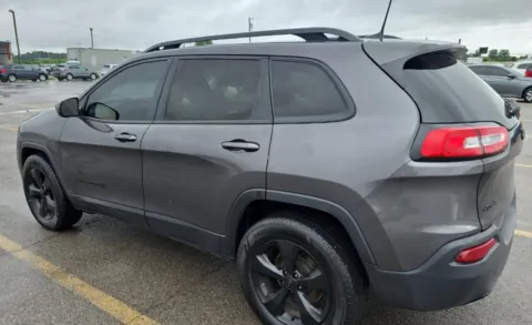 Photos of 2018 Jeep Cherokee Latitude for sale in Indianapolis, IN at F1rst Motors