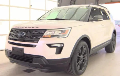 White 2019 Ford Explorer XLT for sale in Indianapolis, IN
