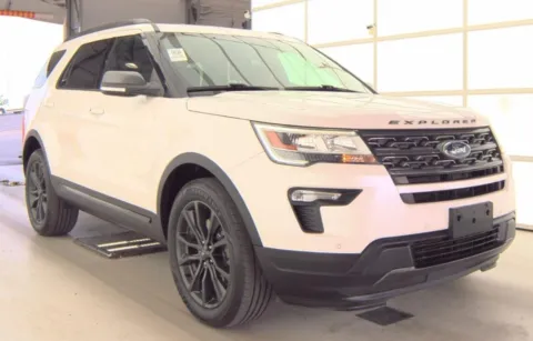 Photos of 2019 Ford Explorer XLT for sale in Indianapolis, IN at F1rst Motors
