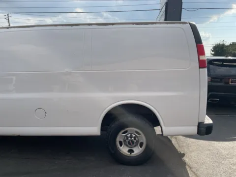 More photos of 2011 GMC Savana 2500 Work Van at F1rst Motors, IN
