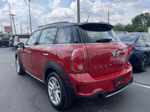 More photos of 2016 MINI Cooper S Countryman at F1rst Motors, IN