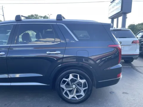 More photos of 2022 Hyundai Palisade Calligraphy at F1rst Motors, IN