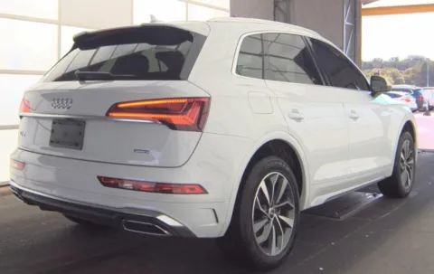 Photos of 2022 Audi Q5 45 S line Premium for sale in Indianapolis, IN at F1rst Motors