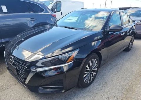 Black 2024 Nissan Altima 2.5 SV for sale in Indianapolis, IN