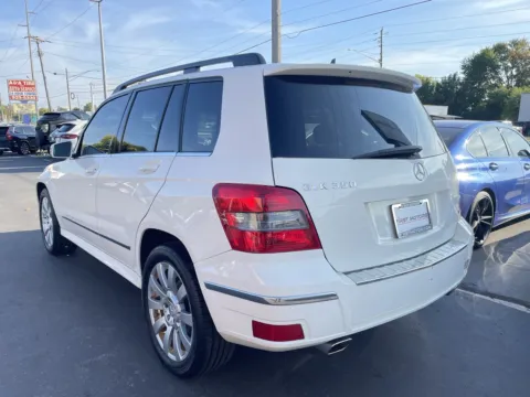 More photos of 2011 Mercedes-Benz GLK 350 at F1rst Motors, IN