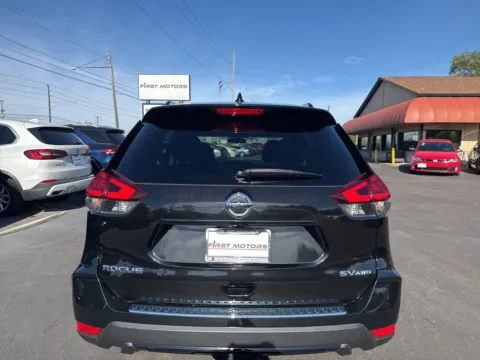 More photos of 2017 Nissan Rogue SV at F1rst Motors, IN