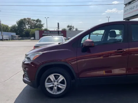 Photos of 2017 Chevrolet Trax LS for sale in Indianapolis, IN at F1rst Motors