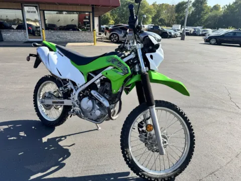More photos of 2022 Kawasaki KLX 230 at F1rst Motors, IN