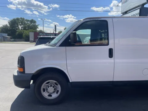 Photos of 2009 Chevrolet Express 2500 Work Van for sale in Indianapolis, IN at F1rst Motors
