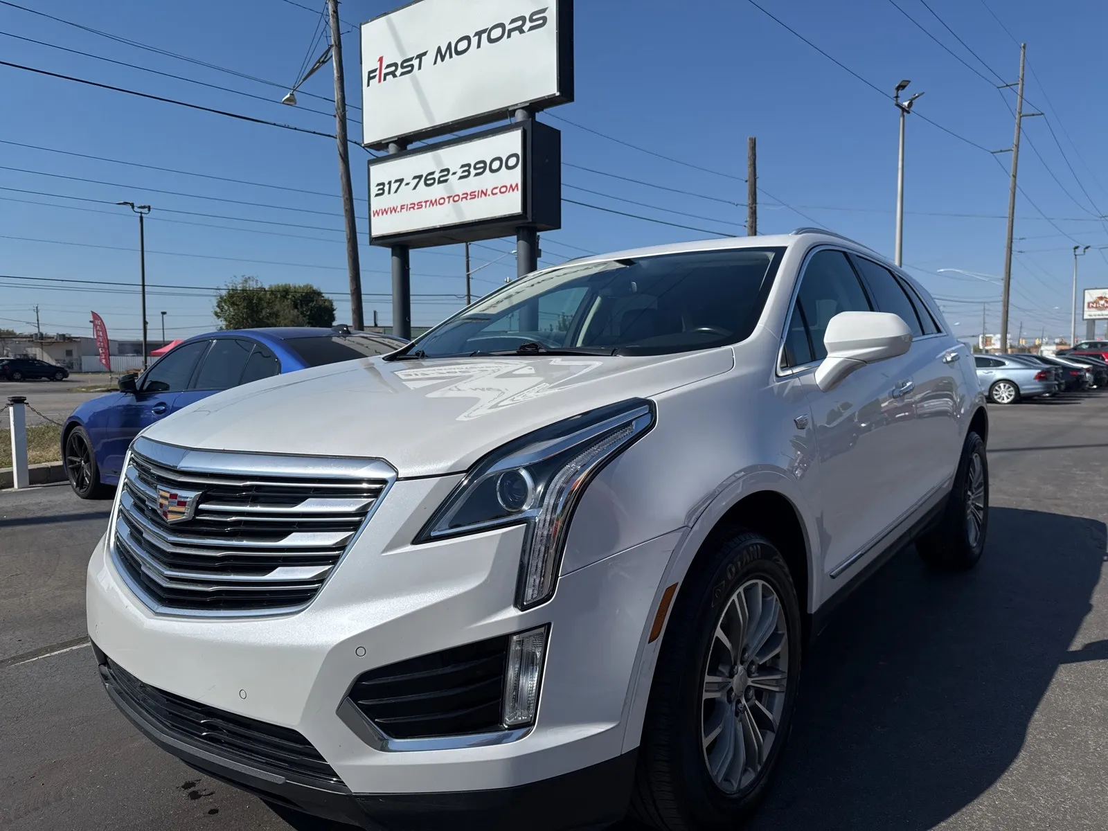 White 2017 Cadillac XT5 Luxury for sale in Indianapolis, IN