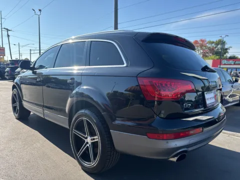 More photos of 2013 Audi Q7 3.0T Premium at F1rst Motors, IN