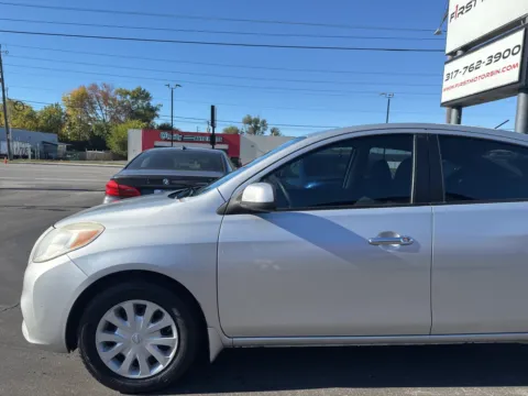 Photos of 2012 Nissan Versa 1.6 SV for sale in Indianapolis, IN at F1rst Motors