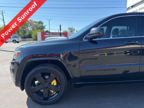 Photos of 2015 Jeep Grand Cherokee Altitude for sale in Indianapolis, IN at F1rst Motors