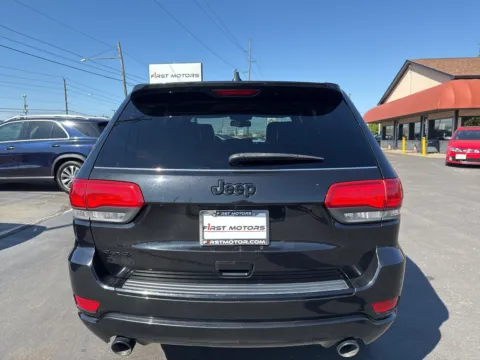 More photos of 2015 Jeep Grand Cherokee Altitude at F1rst Motors, IN