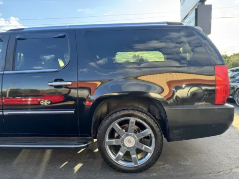 Another view of 2008 Cadillac Escalade ESV for sale in Indianapolis, IN at F1rst Motors
