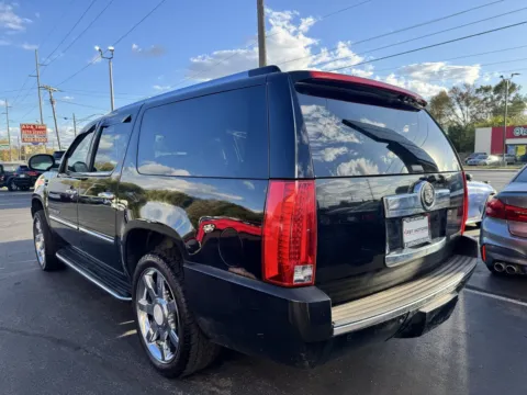More photos of 2008 Cadillac Escalade ESV at F1rst Motors, IN