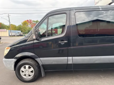 Photos of 2010 Freightliner Sprinter 2500 for sale in Indianapolis, IN at F1rst Motors
