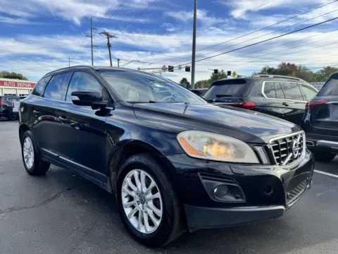 More photos of 2010 Volvo XC60 T6 at F1rst Motors, IN