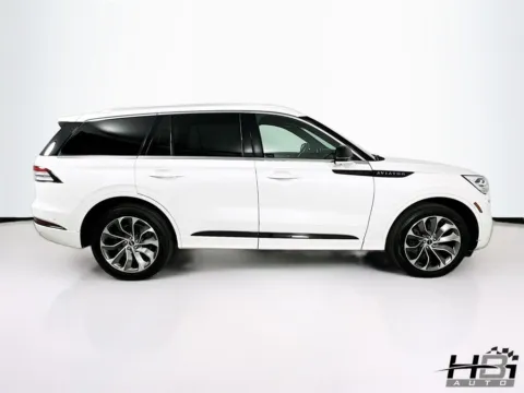 More photos of 2021 Lincoln Aviator Grand Touring at HBi Auto, NC