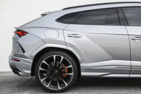 Photos of 2020 Lamborghini Urus for sale in Mocksville, NC at HBi Auto
