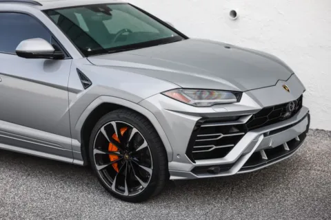 More photos of 2020 Lamborghini Urus at HBi Auto, NC