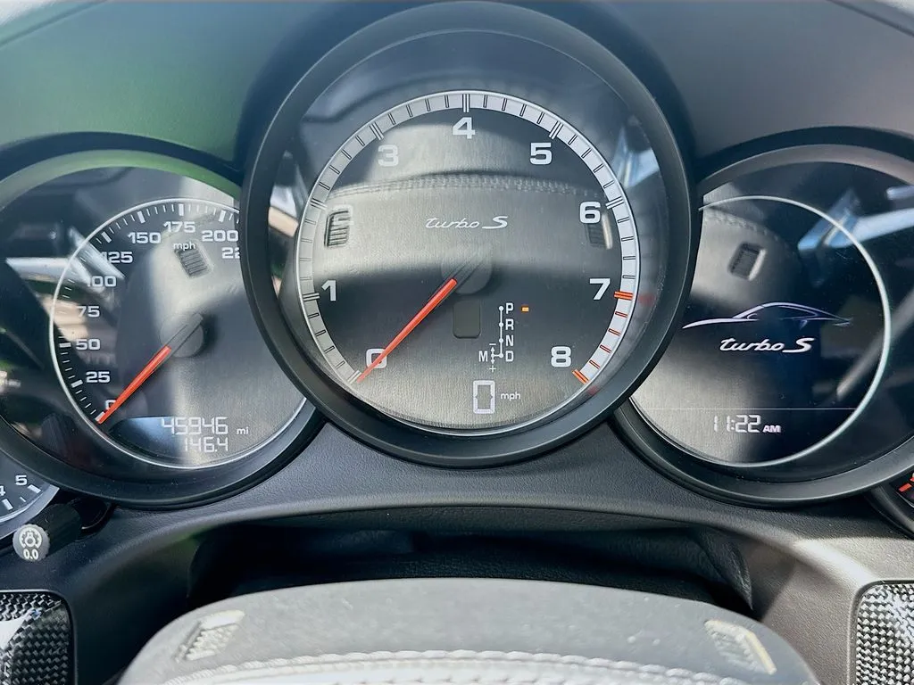 2018 Porsche 911 Turbo S - Photo 11