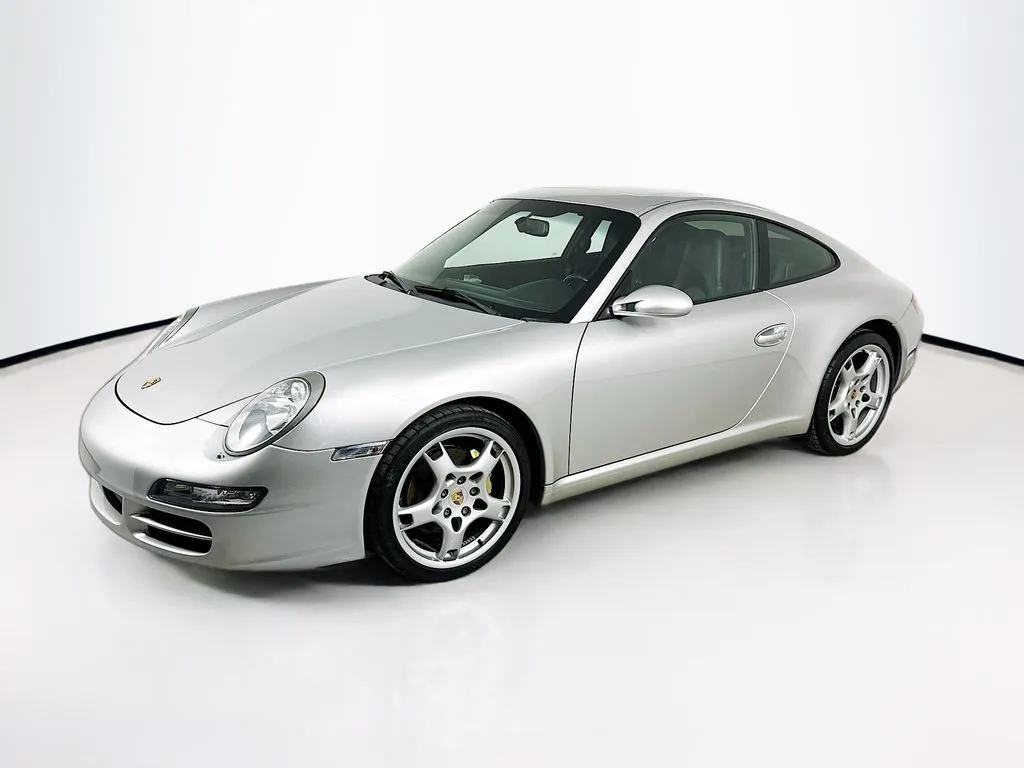 2006 Porsche 911 Carrera 4 Coupe's photo