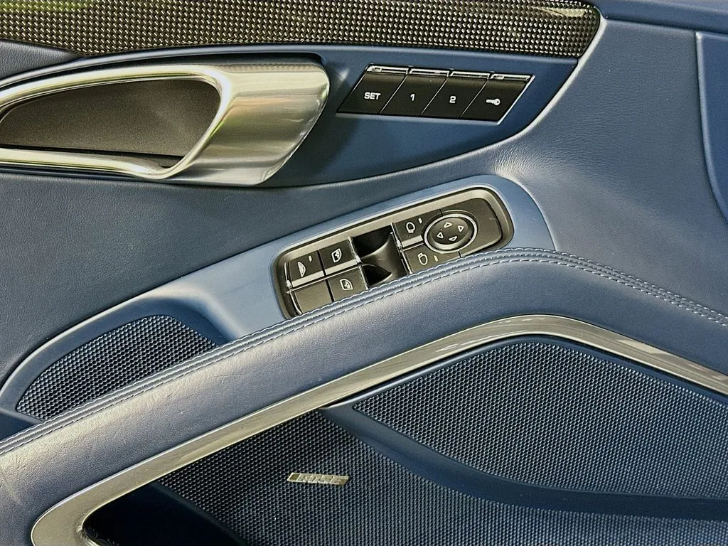 2015 Porsche 911 Turbo S - Photo 14