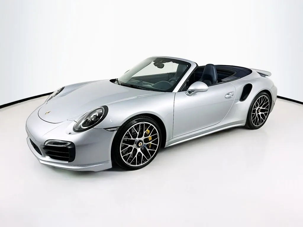 2015 Porsche 911 Turbo S - Photo 24