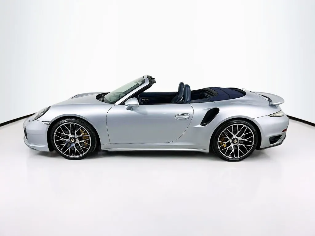 2015 Porsche 911 Turbo S - Photo 25