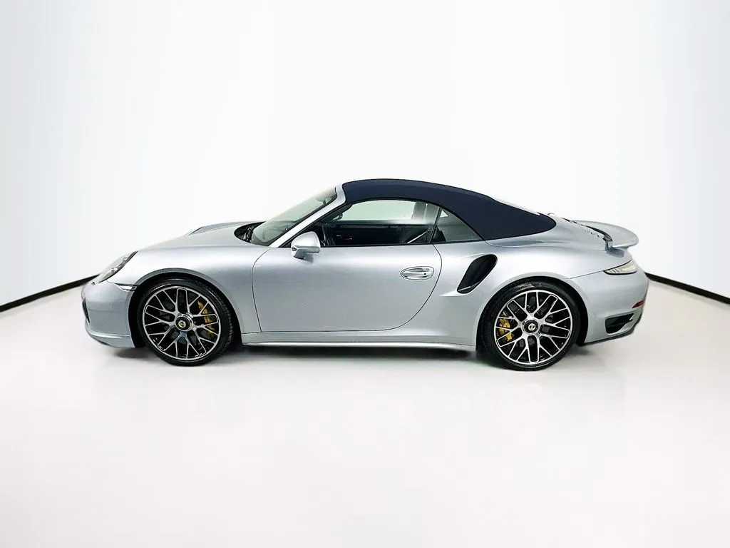 2015 Porsche 911 Turbo S - Photo 9