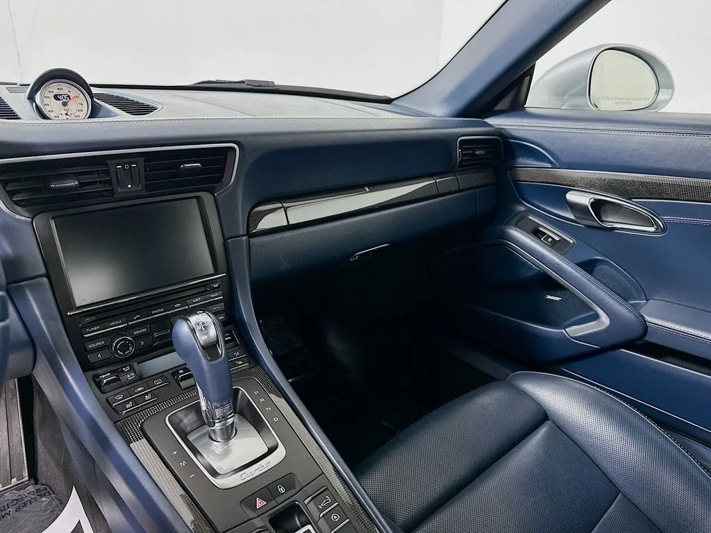 2015 Porsche 911 Turbo S - Photo 17