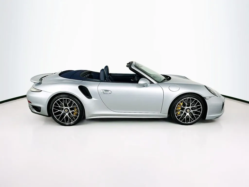2015 Porsche 911 Turbo S - Photo 21