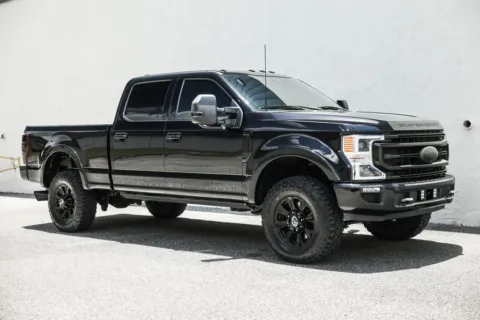 More photos of 2022 Ford F-350SD Platinum at HBi Auto, NC