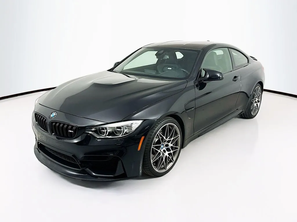 2017 BMW M4 -'s photo