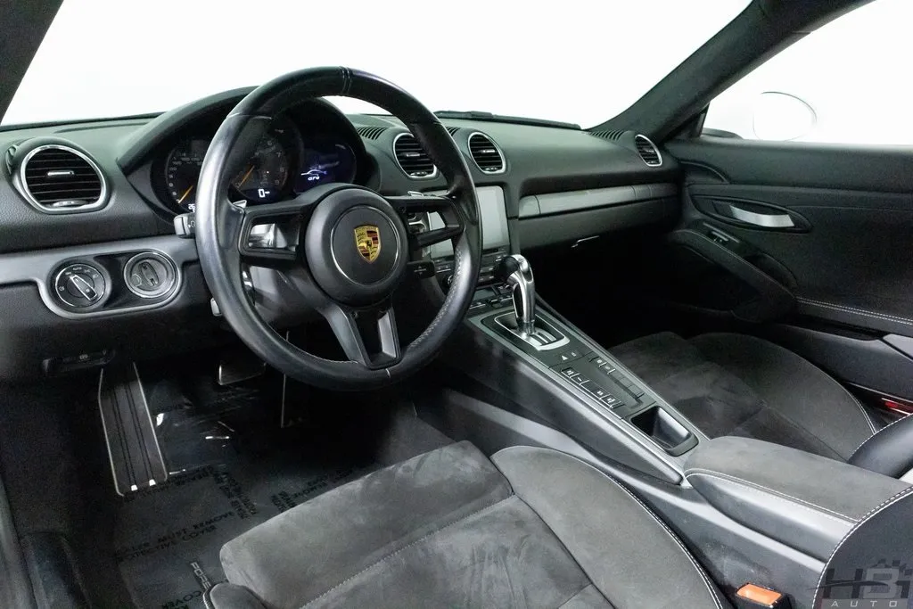 2021 Porsche 718 Cayman GT4 Coupe VIN: WP0AC2A83MS289509