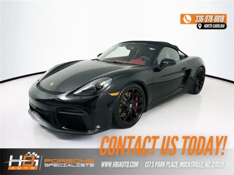 Porsche 718 Spyder カタログ 718 Spyder 000 Package – 000 Magazine