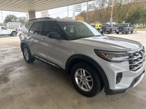 Another view of 2025 Ford Explorer Active for sale in South Pittsburg, TN at Moss Motor Company